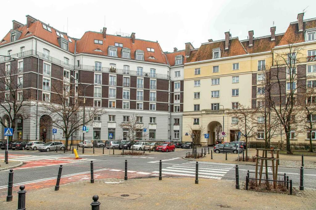 Wyzwolenia Apt , Lazienki Park & Zbawiciela Sq. 2' Varsovie Extérieur photo
